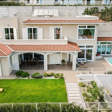 Villa Vila Natura Iv